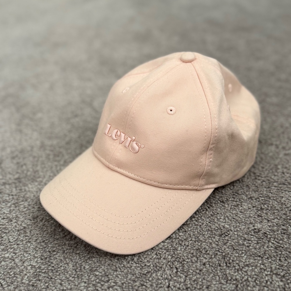 NWOT Levi’s baseball hat